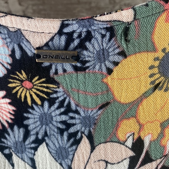 O’Neill KYRIE TWIGGY FLORAL ROMPER - Picture 6 of 7